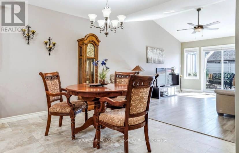 5 Mavis Way — photo 11 of 19