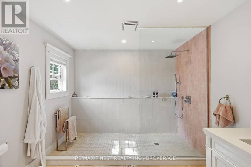 32 Rudd Avenue — photo 32 of 40