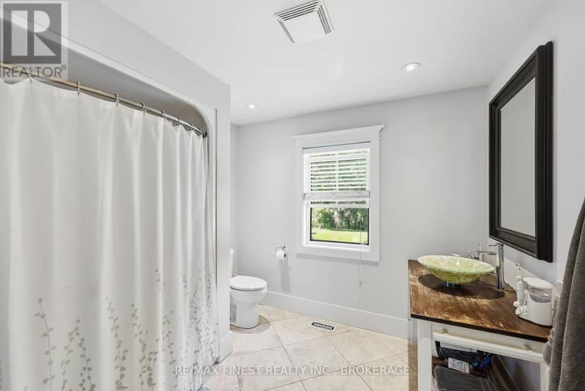 32 Rudd Avenue — photo 36 of 40