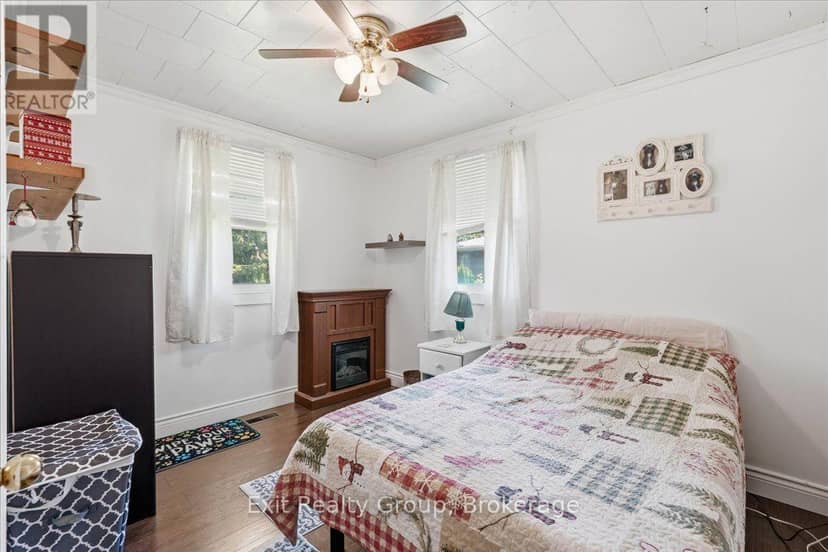 119 Prince Edward Street — photo 14 of 39