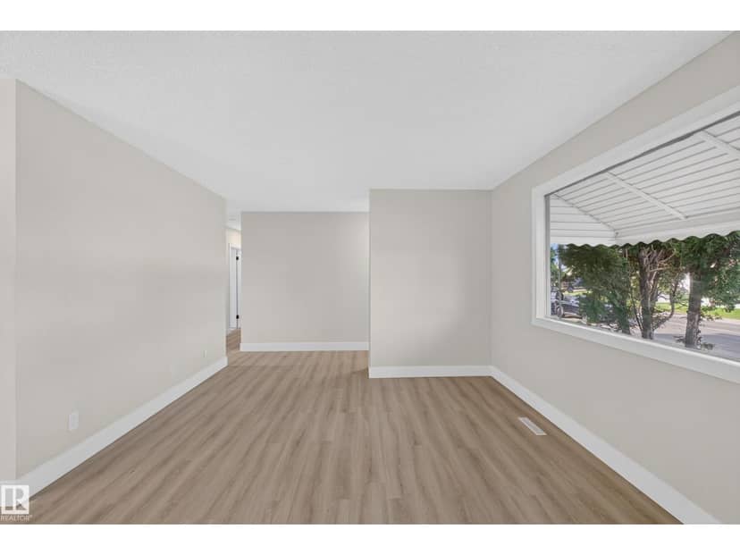 13511 114 ST NW — photo 13 of 40