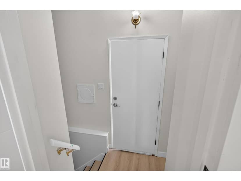 13511 114 ST NW — photo 34 of 40