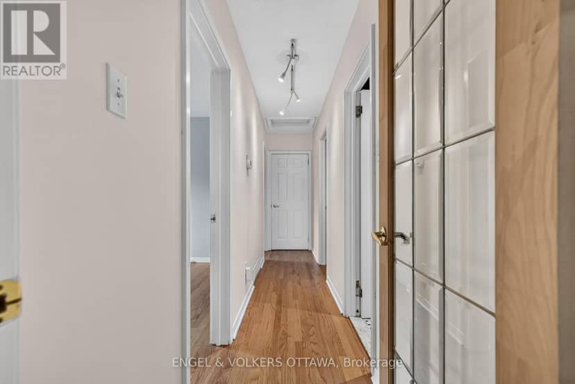 2642 Marble Crescent — photo 17 of 40