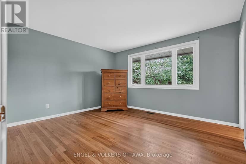 2642 Marble Crescent — photo 25 of 40