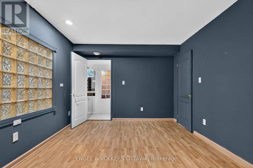 2642 Marble Crescent — photo 32 of 40