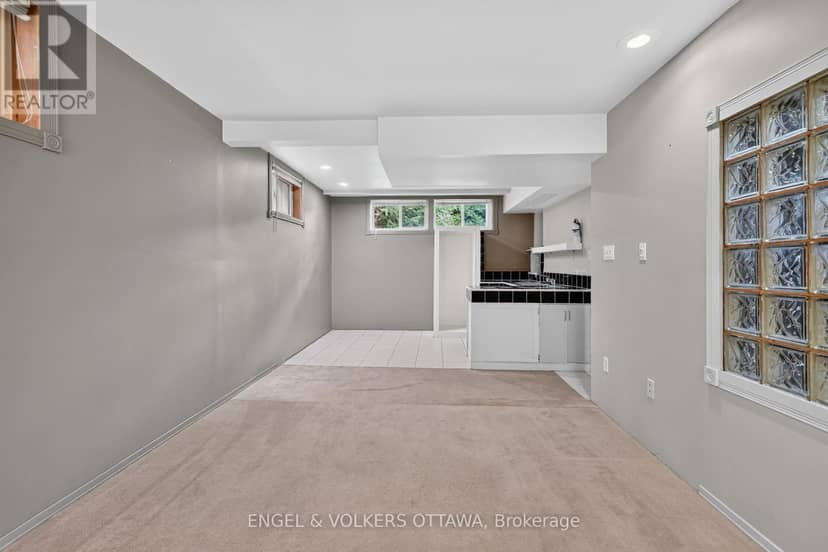 2642 Marble Crescent — photo 34 of 40