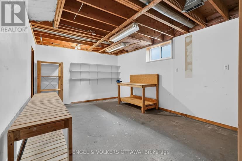 2642 Marble Crescent — photo 40 of 40