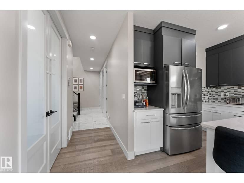 12383 176 AV NW — photo 9 of 40
