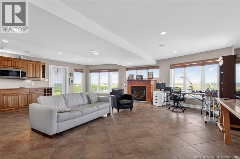 128 Beau Rivage Drive — photo 10 of 40