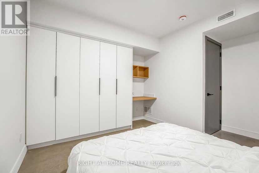 1169 Davenport Road — photo 13 of 40