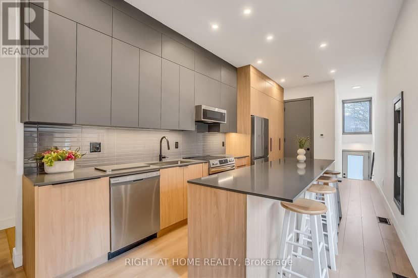 1169 Davenport Road — photo 6 of 40