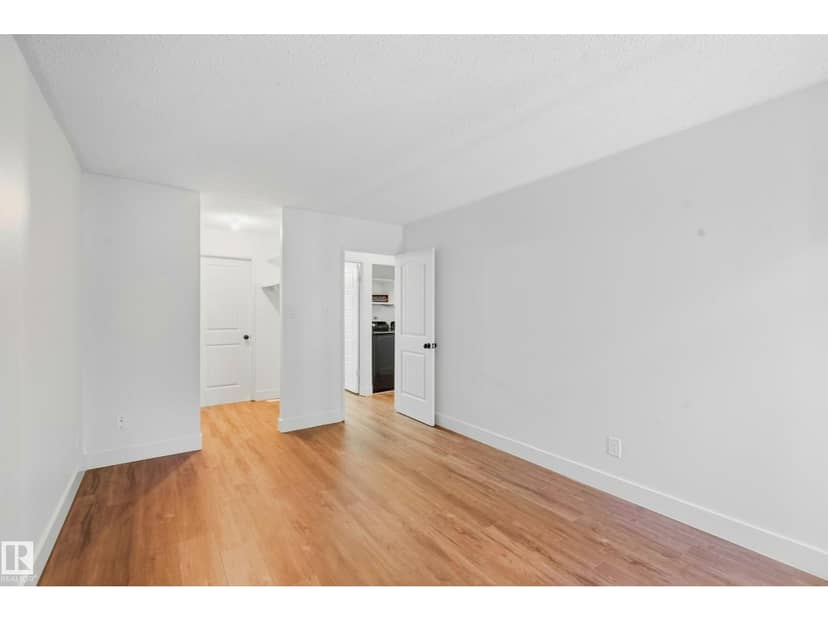 258 Surrey Gardens NW — photo 14 of 17