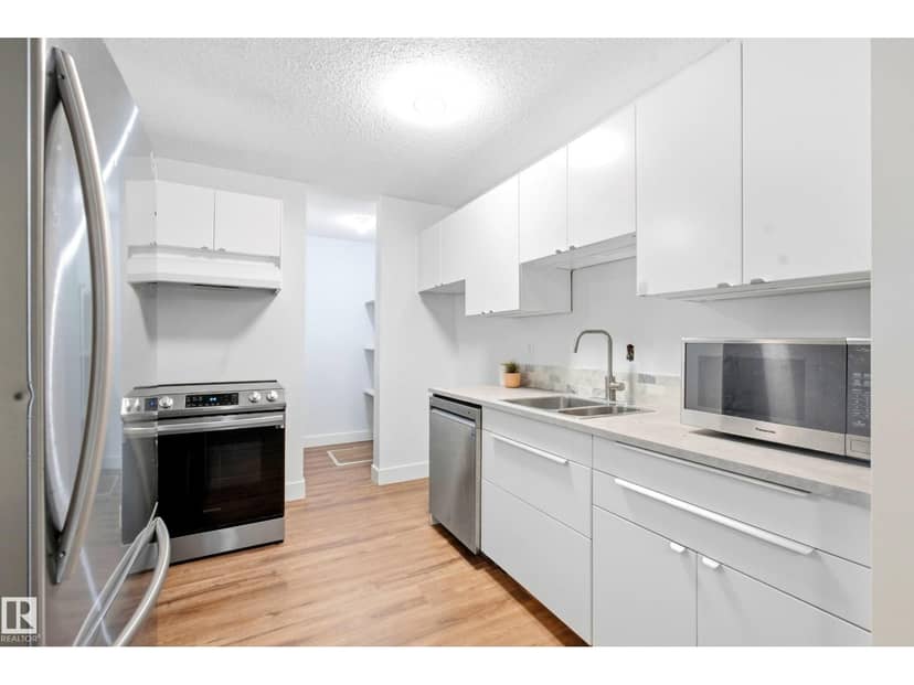 258 Surrey Gardens NW, Edmonton, photo 7