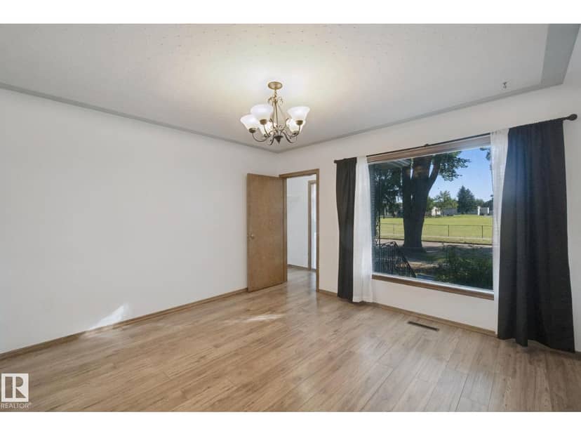 12126 57 ST NW, Edmonton, photo 8