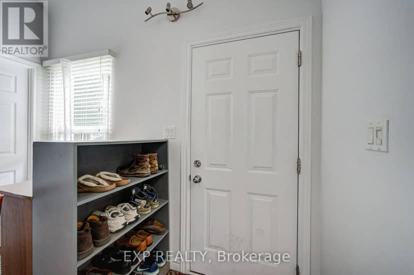 176 Sedgemount Drive — photo 4 of 34