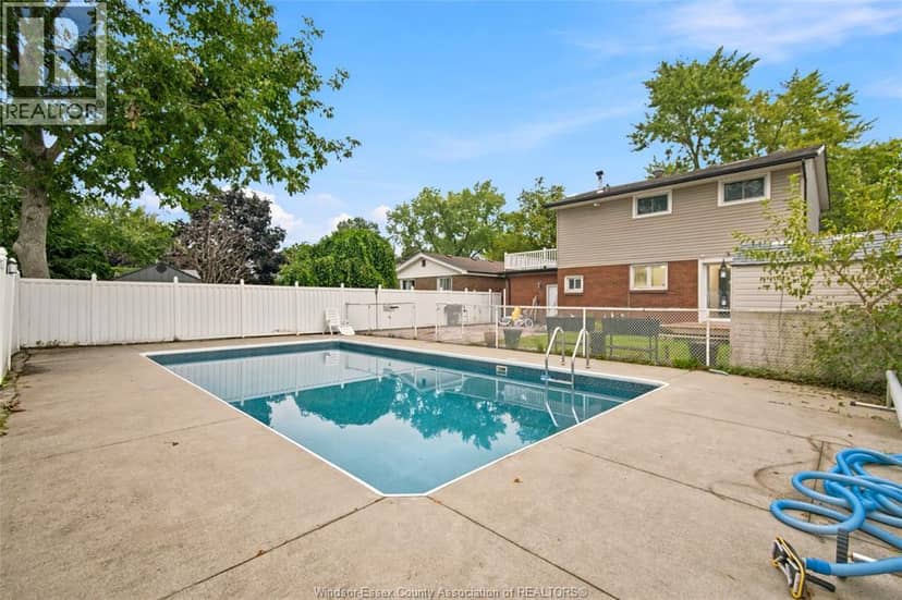 2547 Rivard Avenue — photo 33 of 35