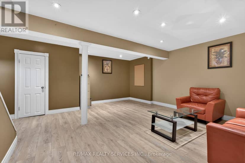 70 Hunter Road — photo 29 of 40