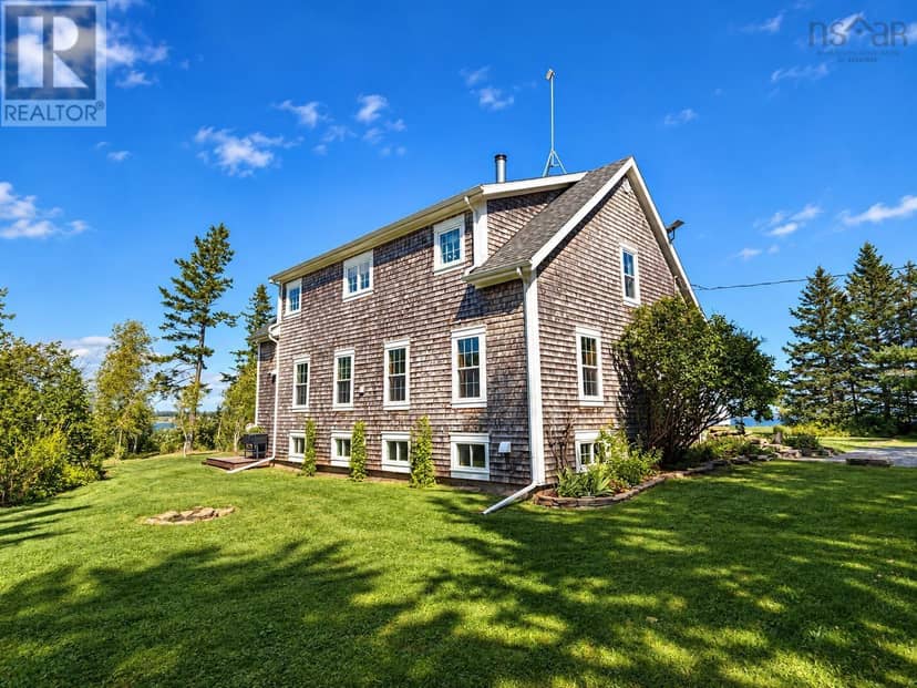 13767 Highway 6, Wallace, photo 6