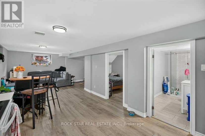 40 Clarendon Avenue — photo 32 of 40