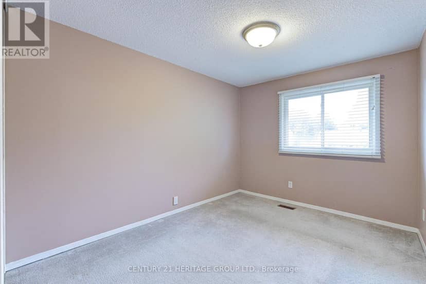 73 - 145 Rice Avenue — photo 22 of 35