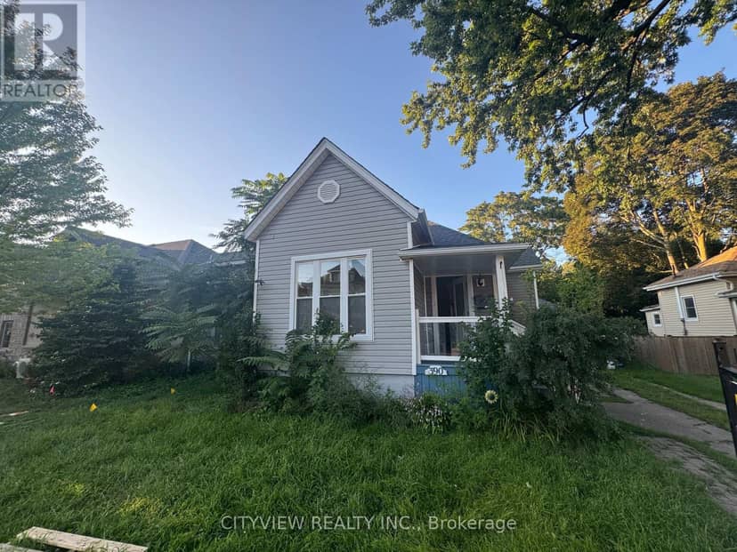 390 George Street — photo 1 of 26