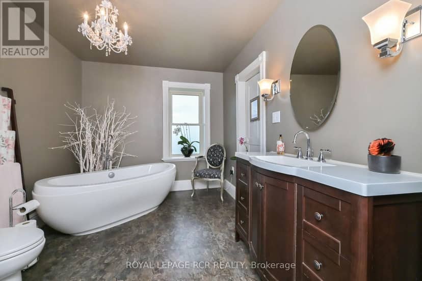 638394 Prince Of Wales Road — photo 21 of 37