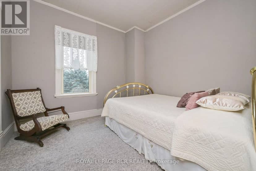 638394 Prince Of Wales Road — photo 23 of 37