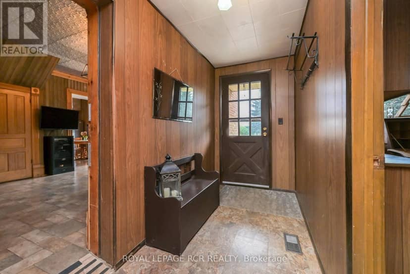 638394 Prince Of Wales Road — photo 27 of 37