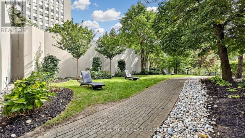 802 - 3650 Kaneff Crescent — photo 7 of 40
