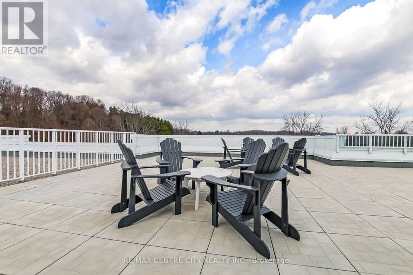 311 - 100 The Promenade — photo 16 of 25