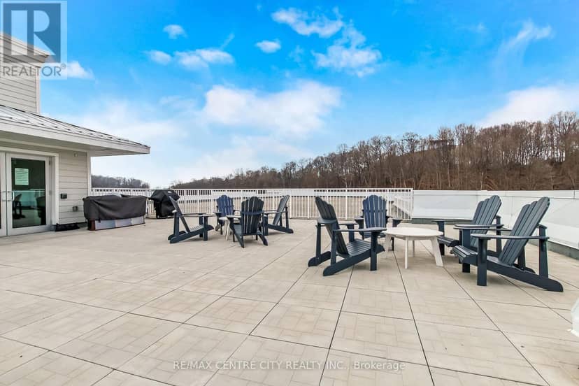 311 - 100 The Promenade — photo 17 of 25