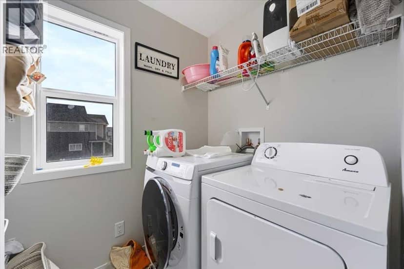 10 Lucas Close NW — photo 32 of 40