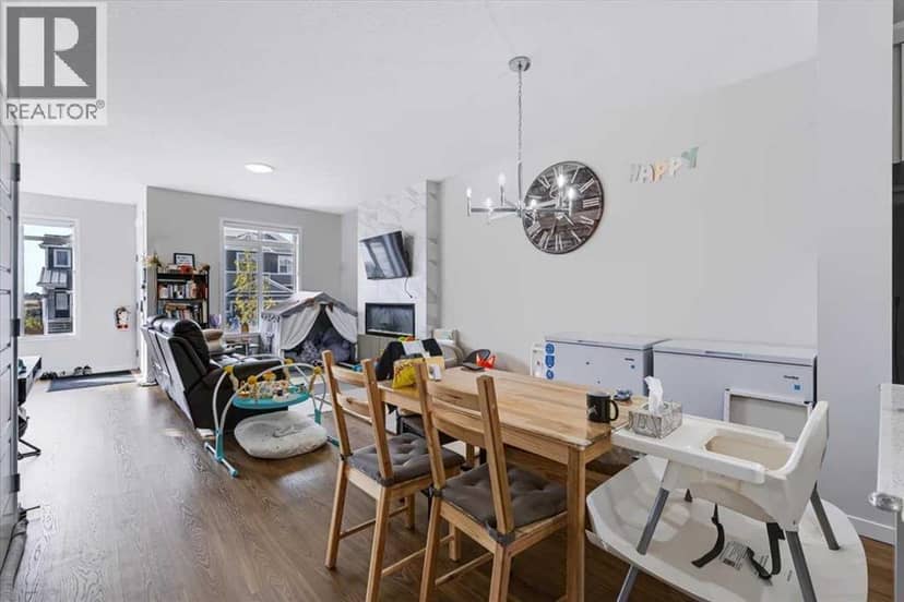 10 Lucas Close NW — photo 22 of 40