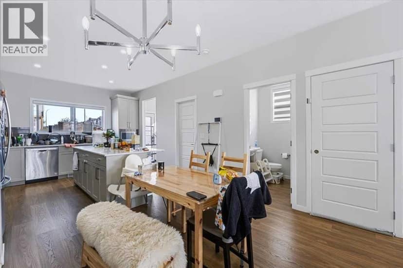 10 Lucas Close NW — photo 21 of 40