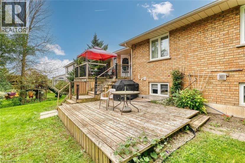 21 DRAYTON QUEEN Street — photo 36 of 40