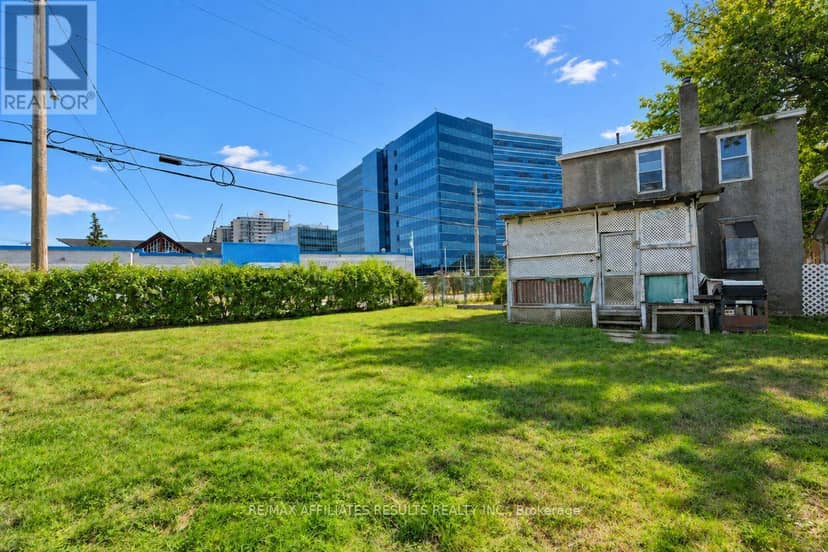 321 Savard Avenue — photo 8 of 8