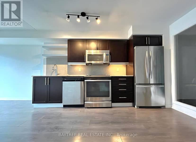 1109 - 400 Adelaide Street E — photo 1 of 8