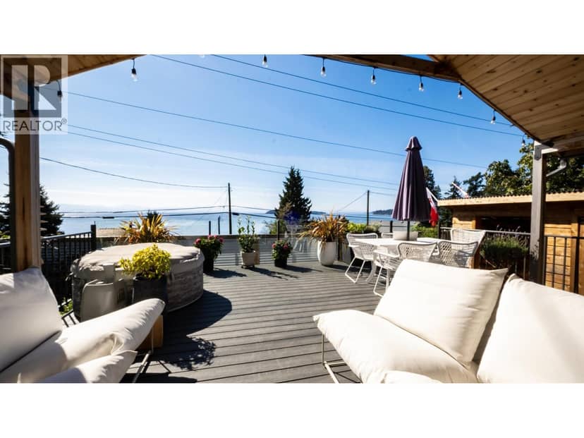 5273 LITTLE LANE, Sechelt