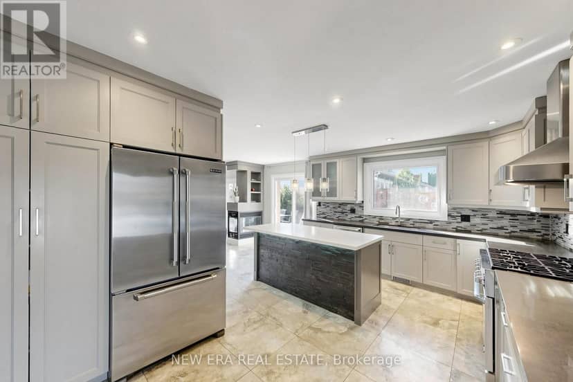 1423 Bunsden Avenue — photo 15 of 40