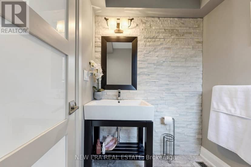 1423 Bunsden Avenue — photo 20 of 40