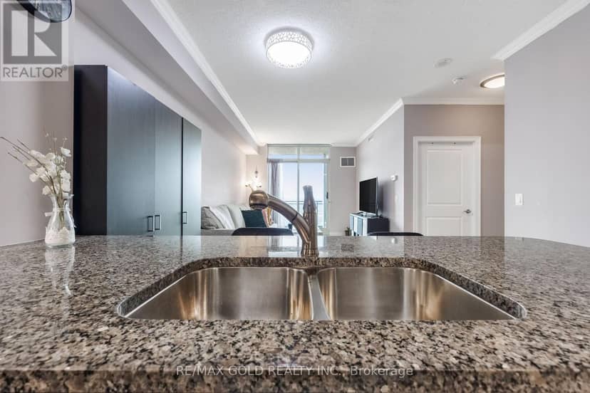 2407 - 100 John Street — photo 14 of 40