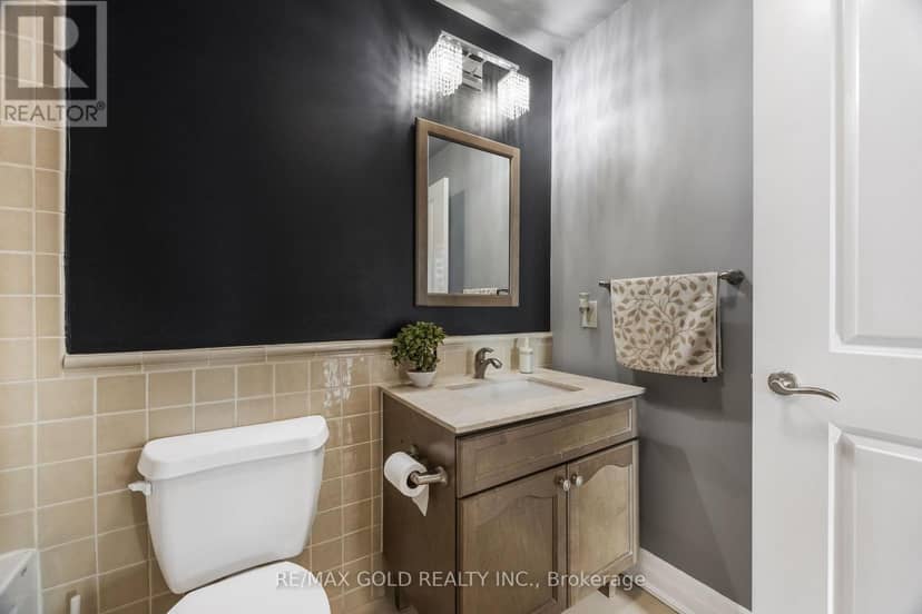 2407 - 100 John Street — photo 16 of 40