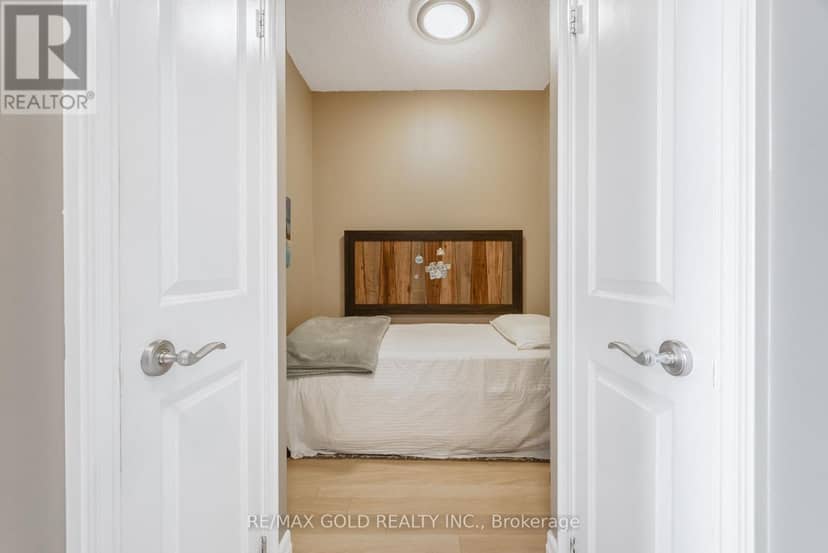 2407 - 100 John Street — photo 22 of 40
