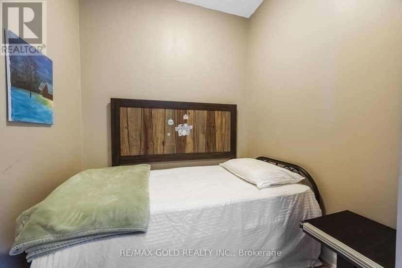 2407 - 100 John Street — photo 23 of 40