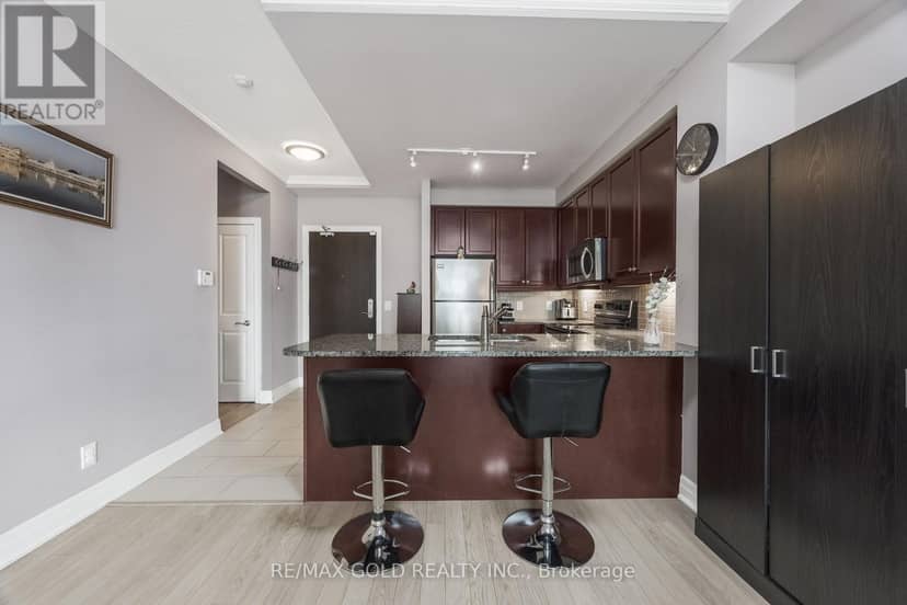 2407 - 100 John Street — photo 30 of 40