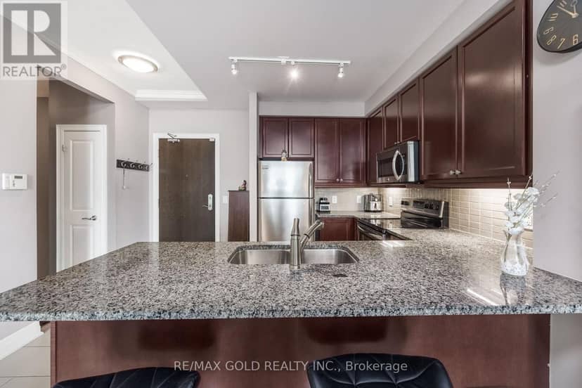 2407 - 100 John Street — photo 33 of 40