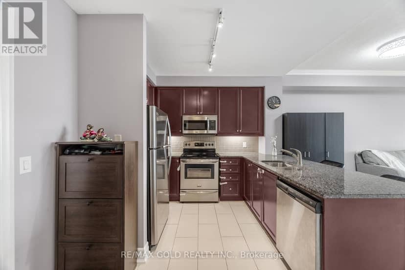 2407 - 100 John Street — photo 34 of 40