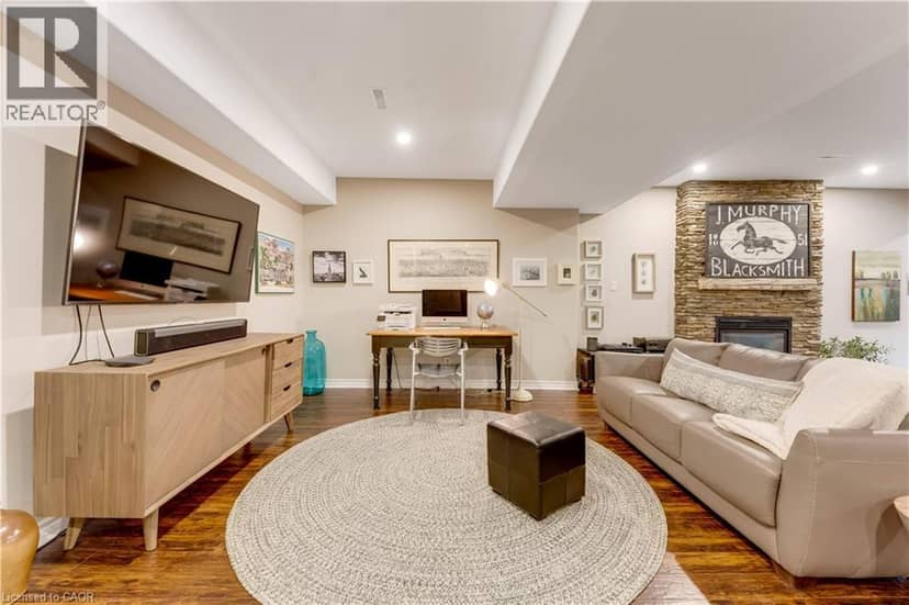 213 EDGEWATER Crescent — photo 33 of 40