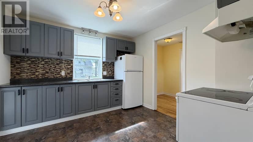 103 Russell Street — photo 13 of 27