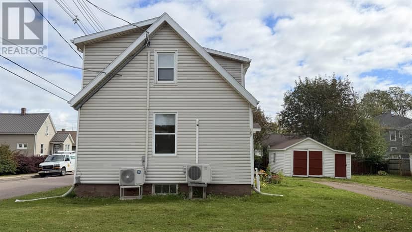 103 Russell Street — photo 25 of 27